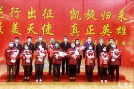 郭锡文：“你们为闽东立了功争了光，向你们致敬学习”图片