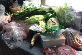 别再往厨房乱塞塑料袋了，跟上海人学4招，干净整洁还不占地儿图片