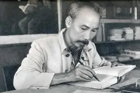 50年越南抗法救国，胡志明要求中国提供帮助，刘少奇：第三点不行图片