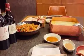 网友初次见面点2万多的火锅，女方确是受害者？图片