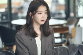 “老婆，今晚不回了，我睡哥们家”“巧了，我今晚也睡你哥们家”图片