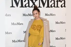 陈冠希眼光真不差，前女友38岁了仍显嫩，大衣披着穿时髦又有气质图片