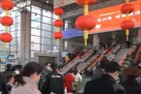 浙江义乌国际商贸城今天开市 吸引不少国内外采购商图片