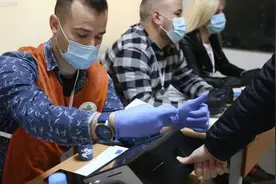 阿尔巴尼亚议会选举投票开始图片