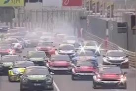 尽享速度与激情 2020澳门格兰披治大赛车开赛图片