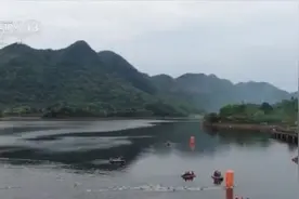 谁是真正的“铁人”？2021中国铁人三项联赛开赛图片