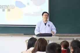 国家卫健委：十年为基层免费培养5.6万名本科医学生图片