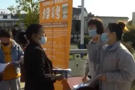 招聘会开到家门口？安徽芜湖巡回招聘会送岗到村图片