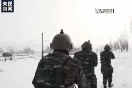 极限训练！冰天雪地锤炼特战队员打赢制胜本领图片