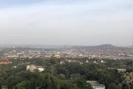 中国驻乌干达使馆提醒旅乌中国公民关注新冠疫苗接种计划图片
