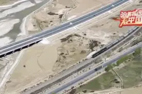 沿着高速看中国丨总台记者带你空中探访最“高”的高速公路图片