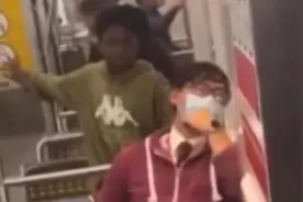 疑似新兴恶作剧！美国洛杉矶地铁发生袭击亚裔事件 警方介入调查图片