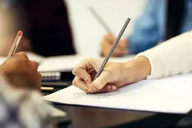 国家留学基金委：公派留学年底前因疫情无法成行可延期一年图片