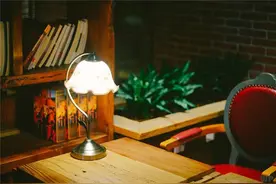 人生的目标，在于向前也在于拐弯；人生的成长，在于学习也在于经历图片