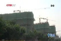 燕郊楼市探访：“销售一条街”街道冷清 售楼处大门紧闭视频封面