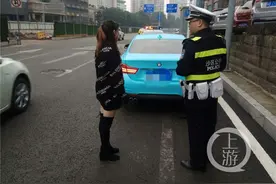 宝马车上贴“小猪佩奇”变社会车？小心罚你没商量图片
