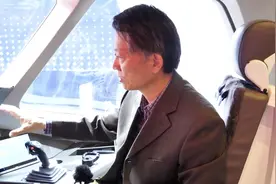 独家探秘首次公开亮相的CR929宽体客机展示样机视频封面