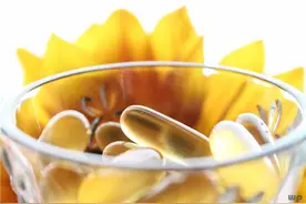 维生素C可以代替蔬菜水果吗？吃维生素c片的危害图片