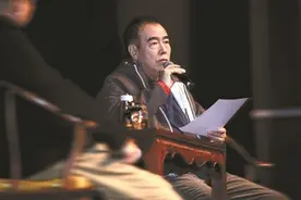 陈凯歌忆《霸王别姬》初见张国荣汗毛直立图片
