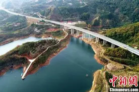 湖北南漳建扶贫码头助“峡口柑橘”出口图片