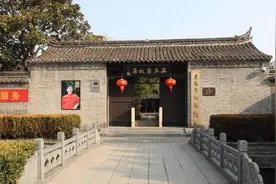 吴承恩故居挂满六小龄童照片？六小龄童回应：网传与事实不符图片