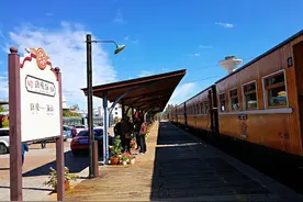 体验百年小火车 品文化名城建水图片