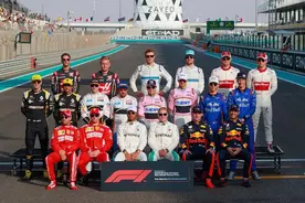 3年自费50万元，这个对赛车绝对真爱的上海男人，成为了中国首位F1赛季全勤记者！图片