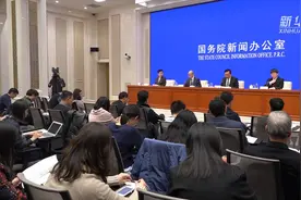 三北防护林体系40年建设发挥巨大生态、经济和社会效益视频封面