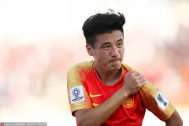 国足队医透露武磊伤情：他每天要吃止疼药助眠图片