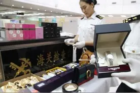 观望、转型、退出……电商法落地，代购迎“年关”图片