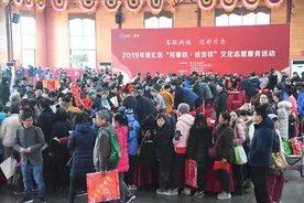 “总把新桃换旧符”，贴上春联，就是满满的“年味”图片
