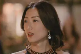 47岁郑秀文晒健身照，完美身材肌肉线条明显，难怪看不出真实年龄图片