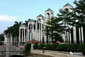 凤凰台上凤凰游图片