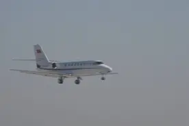 北京新机场迎来“第一飞”视频封面