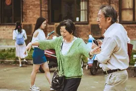 老年痴呆“元凶”已找到：睡前这个坏习惯，或会让痴呆几率翻倍图片