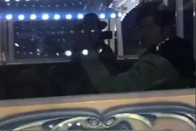 昆凌周杰伦同坐摩天轮夜游 夫妻二人甜蜜恩爱撒狗粮图片
