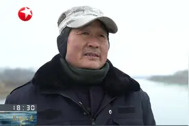 男子和他的11个“宝贝”朝夕相处14年，男子：它们怀孕不容易视频封面