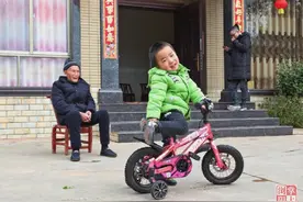 五代同堂 浏阳这家人的除夕其乐融融图片