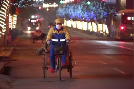 春节坚守者｜30年环卫工渴望一个懒觉视频封面