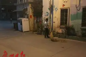春节，18岁的他选择每天早上5点起床扫街图片