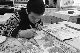 让自闭症患儿 用画笔“说”出心里话图片