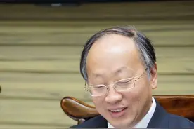 如何打造公园城市？
四川省社科院党委书记李后强：挖掘沱江发展轴潜力 构筑拥江发展新格局图片