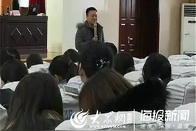 丁庄街道中心小学走进广饶县实验中学聆听班主任梁岗老师报告会图片