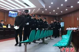 夫妻二人制售假冒“太太乐”鸡精 涉案金额逾百万元图片