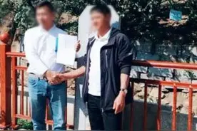 云南一“茶王树”采摘权创下88万“天价” 引热议图片