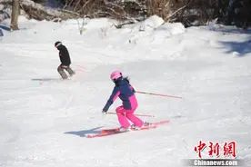 冰雪之城吉林：白金经济成色足 运动热潮温度高图片