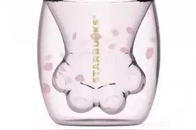 为了个“猫爪杯”，有人凌晨四点排队，有人店内大打出手，网友：又搞饥饿营销图片