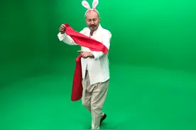 腾格尔魔性翻唱让人想挠墙！他是要“血洗”华语歌坛图片