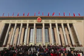 《新华纵横》砥砺奋进 未来可期——聚焦政府工作报告要点（半成品）（高清）视频封面