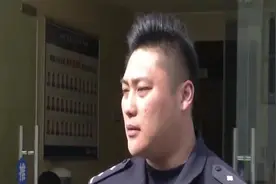 男子喝一斤酒后吃了头孢，昏迷前最后一秒，他冲进了派出所！视频封面